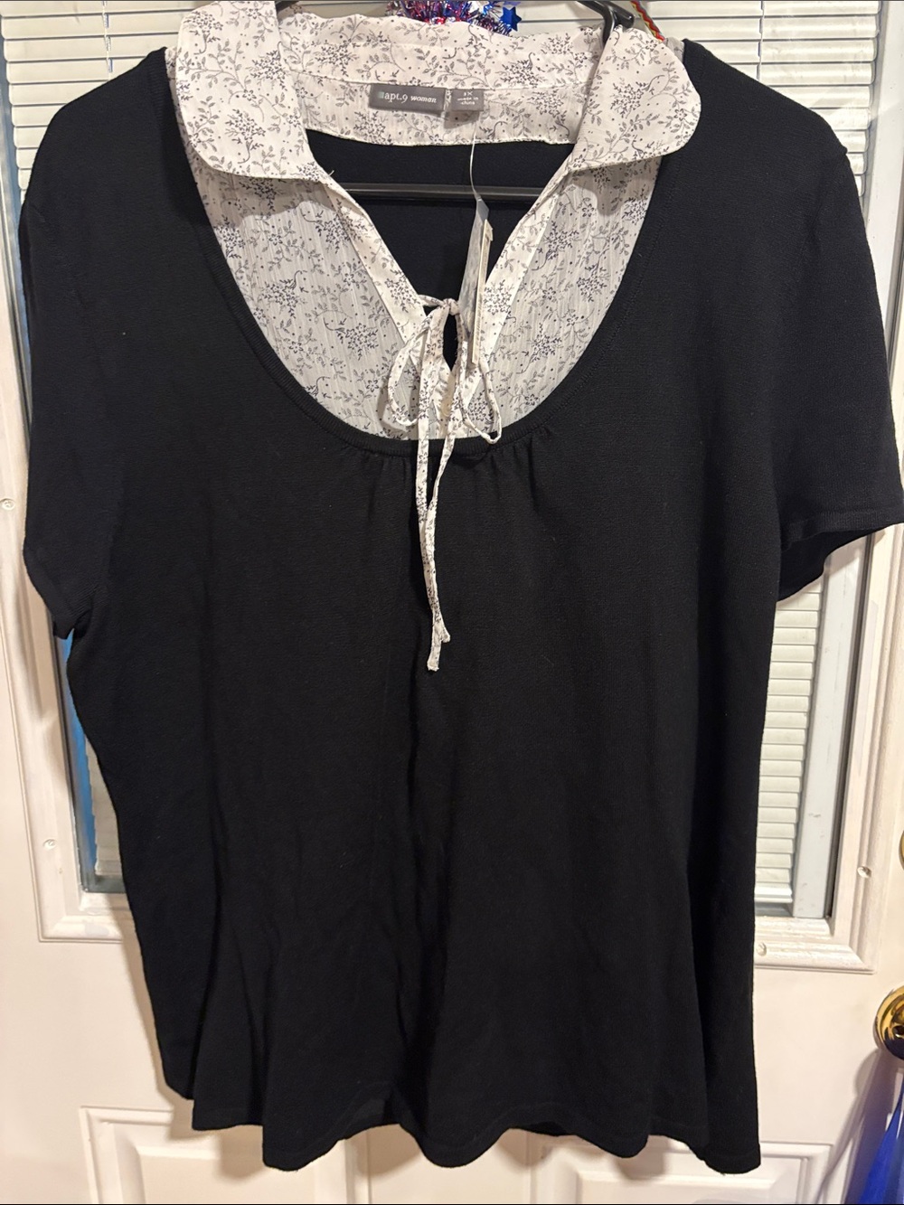 Apt. 9 Black Top with White Printed Collar and Tie